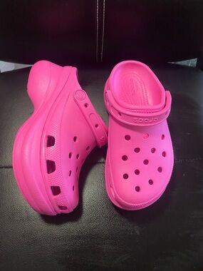 CROCS Women Classic Crush Platform Clogs in Fuchsia Hot Pink Size 5
